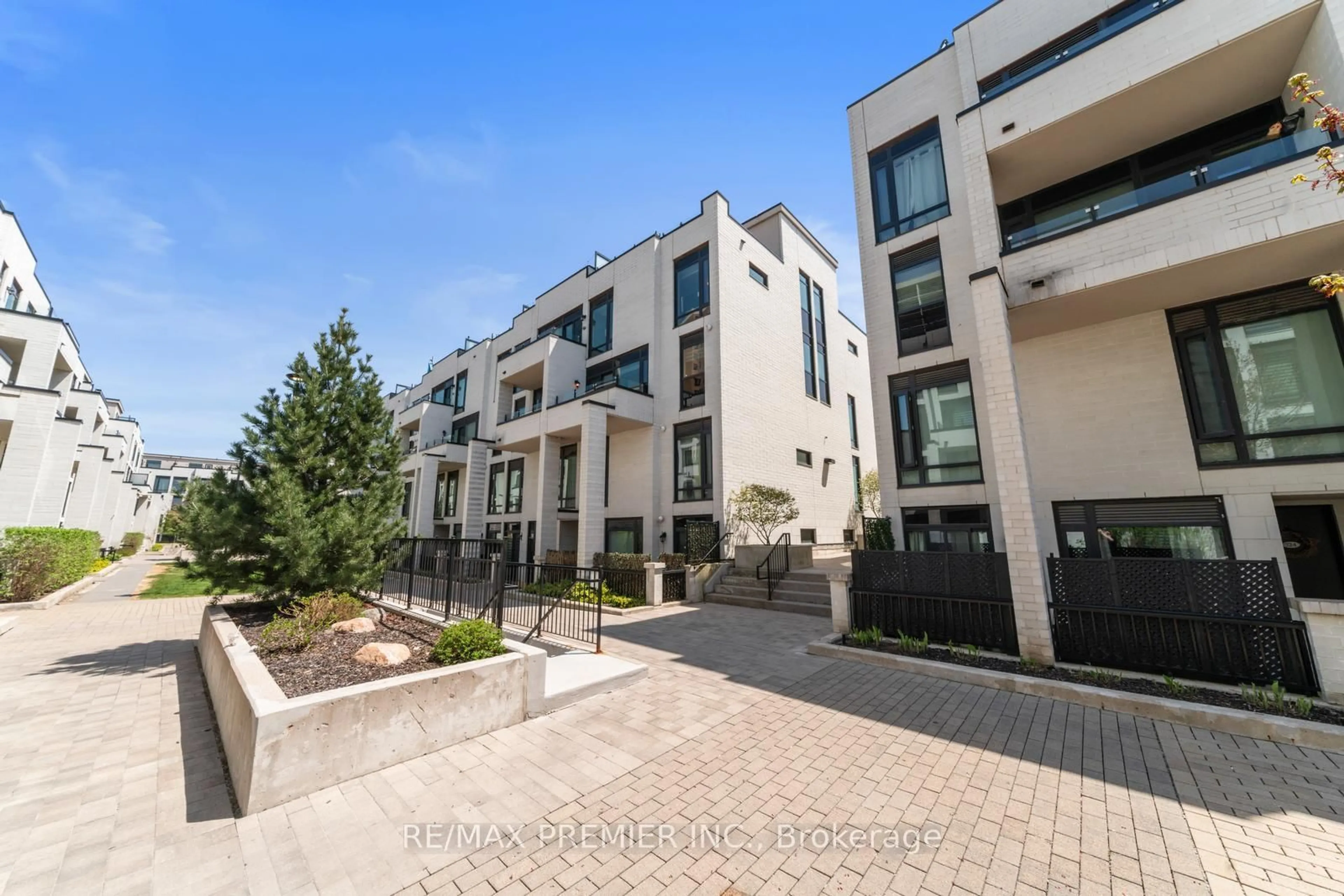 Unknown for 140 Widdicombe Hill Blvd #616, Toronto Ontario M9R 4A6