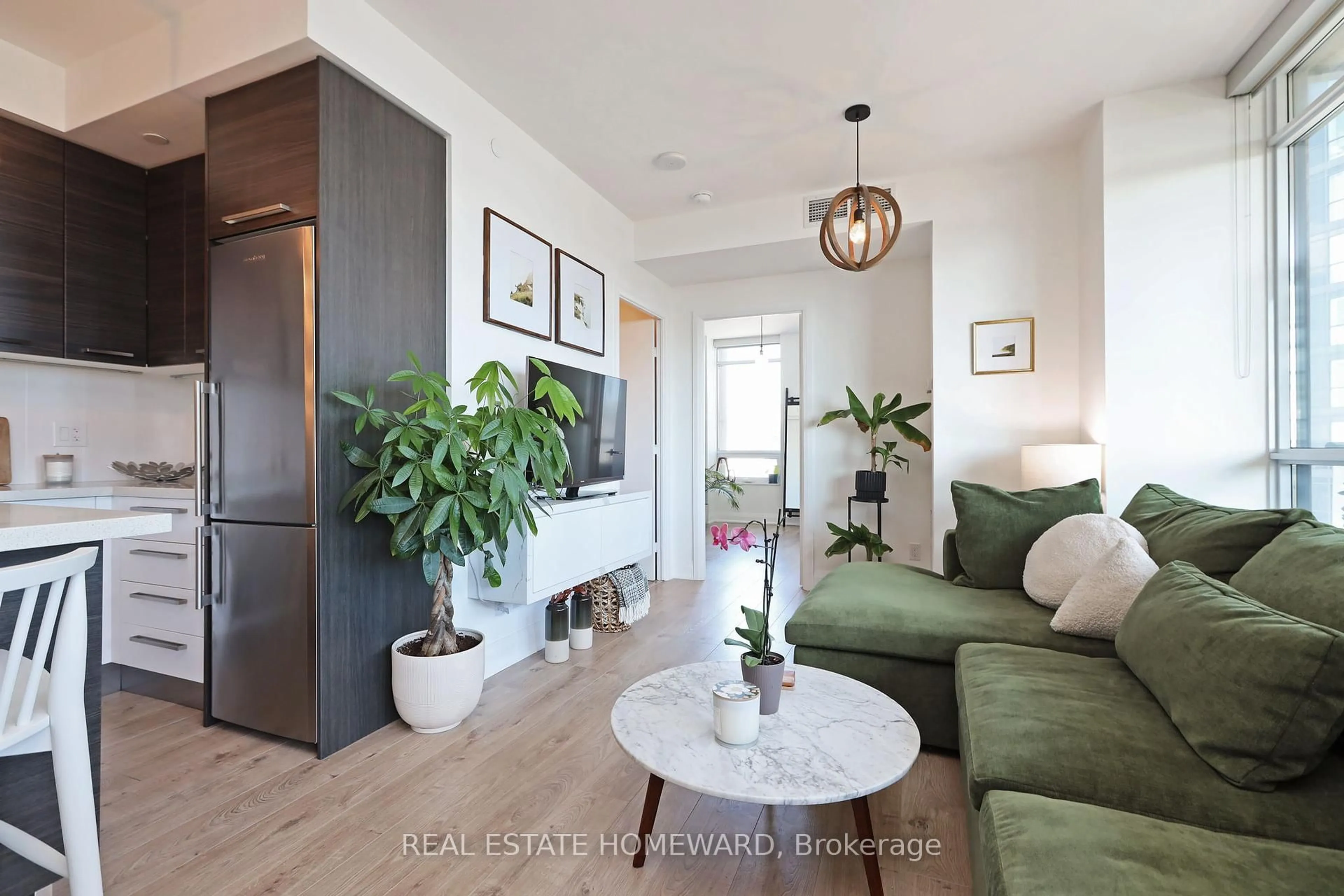 Unknown for 36 Park Lawn Ave #810, Toronto Ontario M8V 0E5