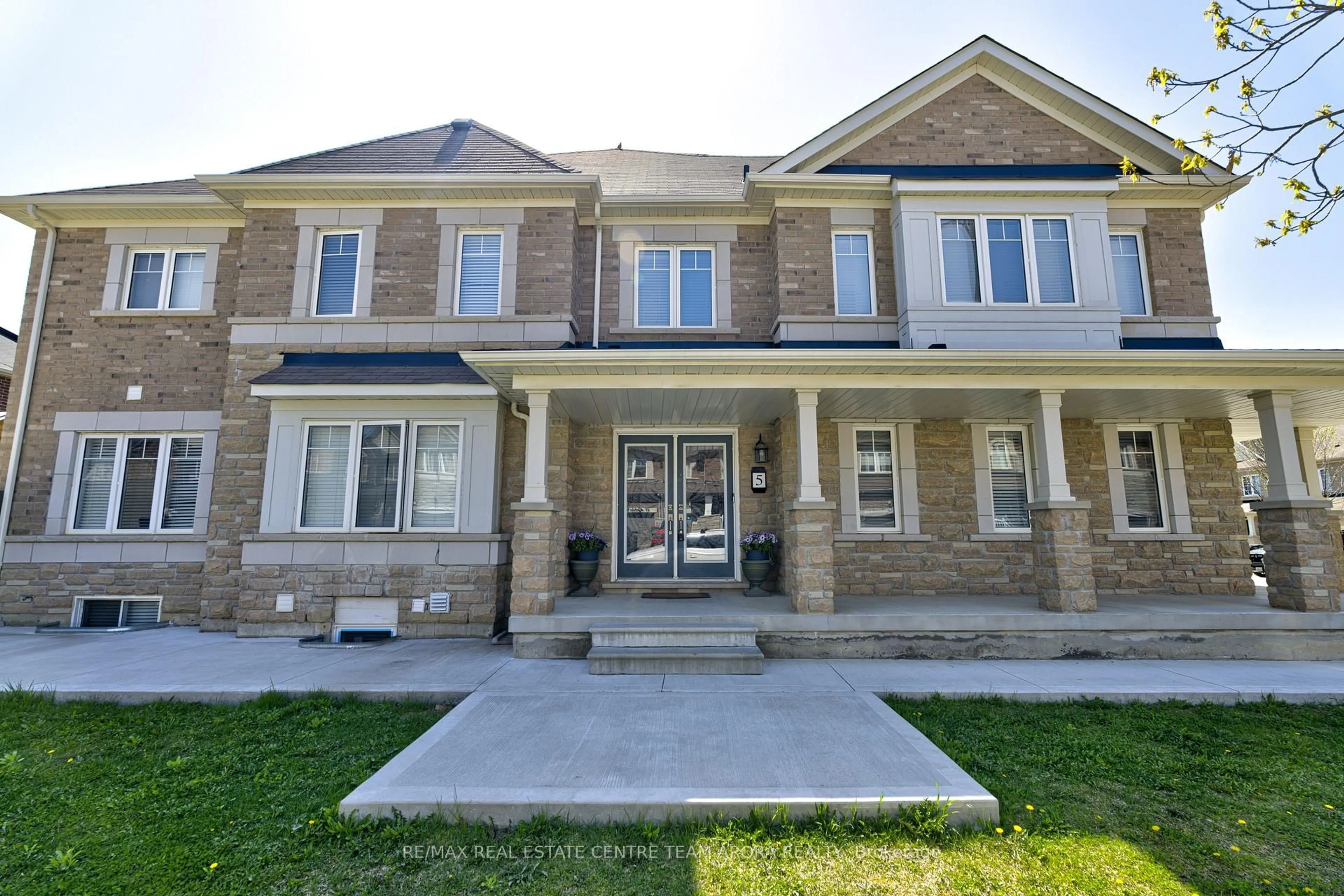Home with brick exterior material, street for 5 Golden Spring Dr, Brampton Ontario L7A 4N4