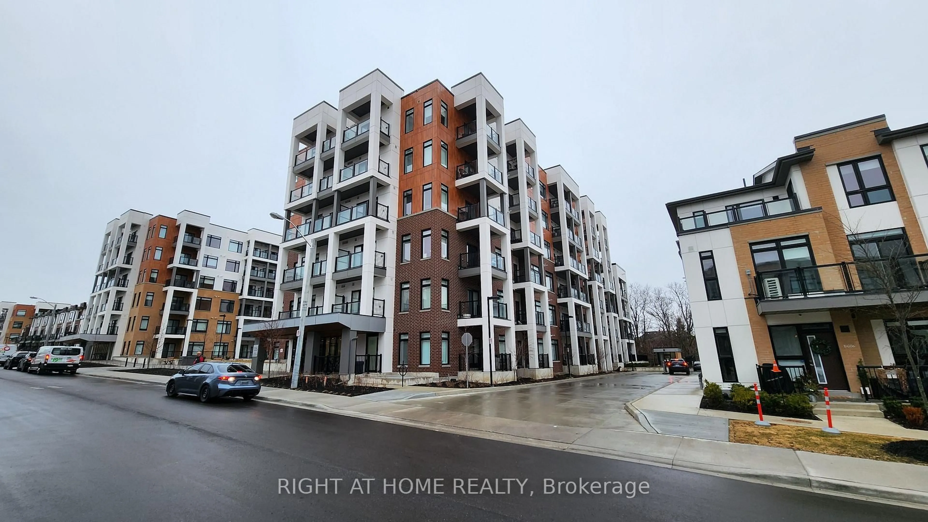 A pic from outside/outdoor area/front of a property/back of a property/a pic from drone, street for 135 Canon Jackson Dr #403, Toronto Ontario M6M 0C3