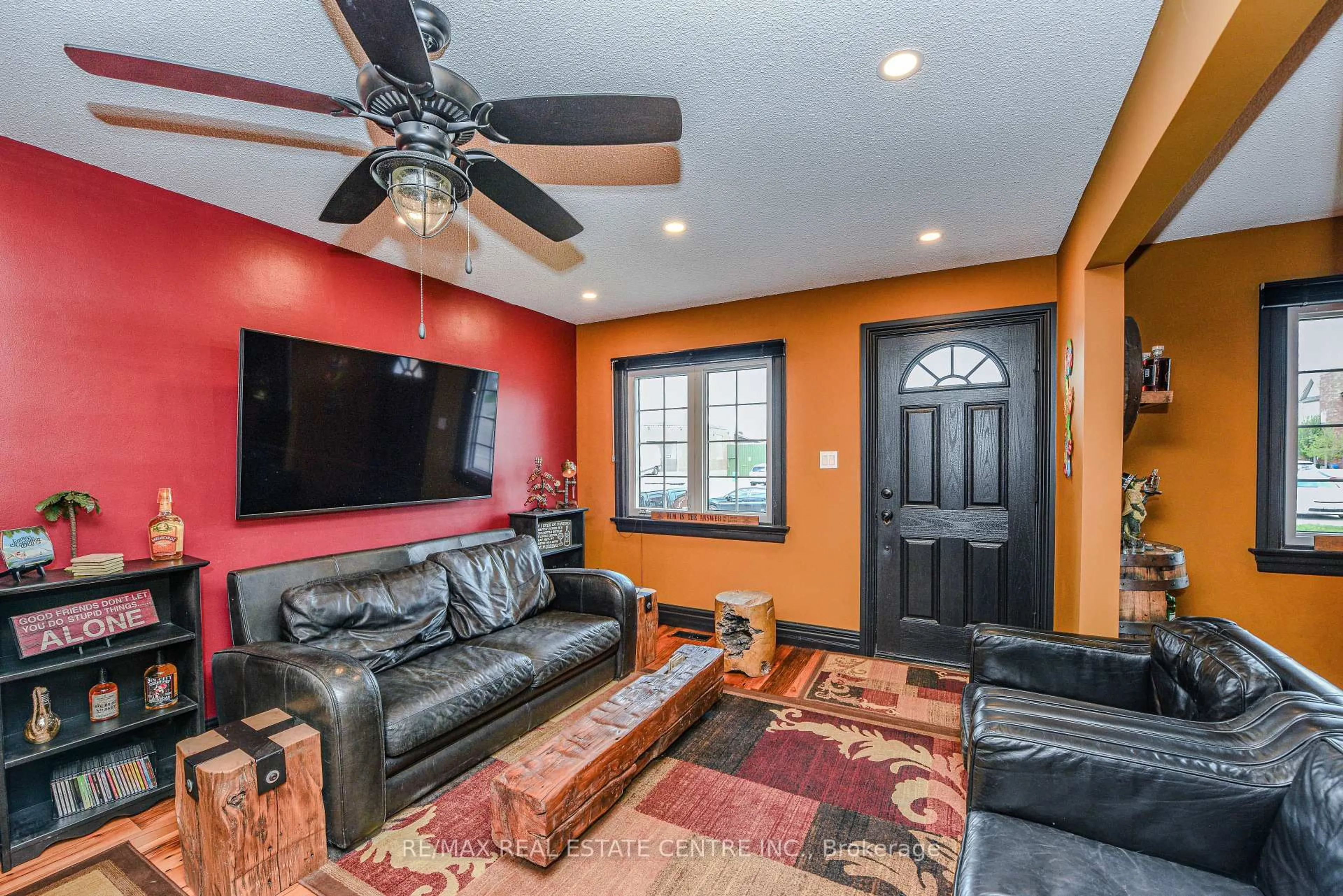 Home theater for 14 Royce Ave, Brampton Ontario L6Y 1J5