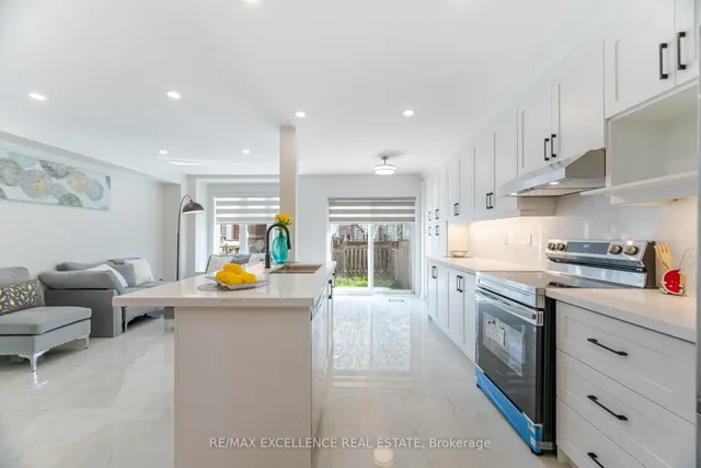 Additional property image - 5927 Stonebriar Cres