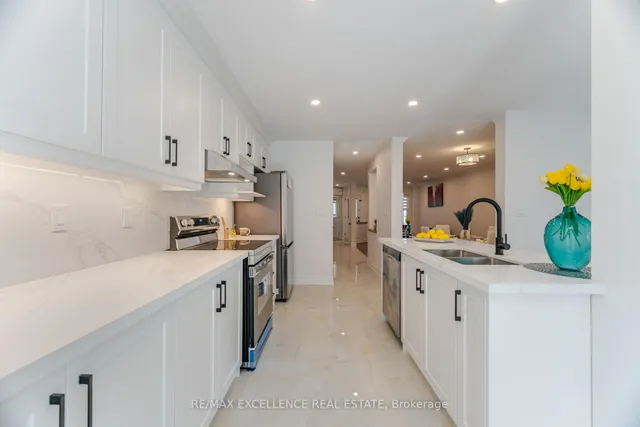 Additional property image - 5927 Stonebriar Cres