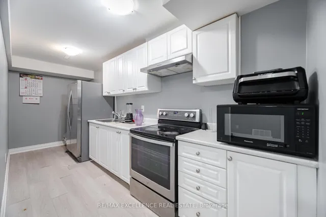 Additional property image - 5927 Stonebriar Cres