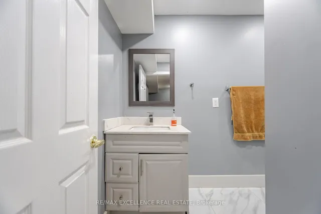 Additional property image - 5927 Stonebriar Cres