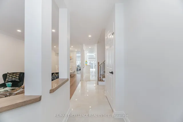 Additional property image - 5927 Stonebriar Cres