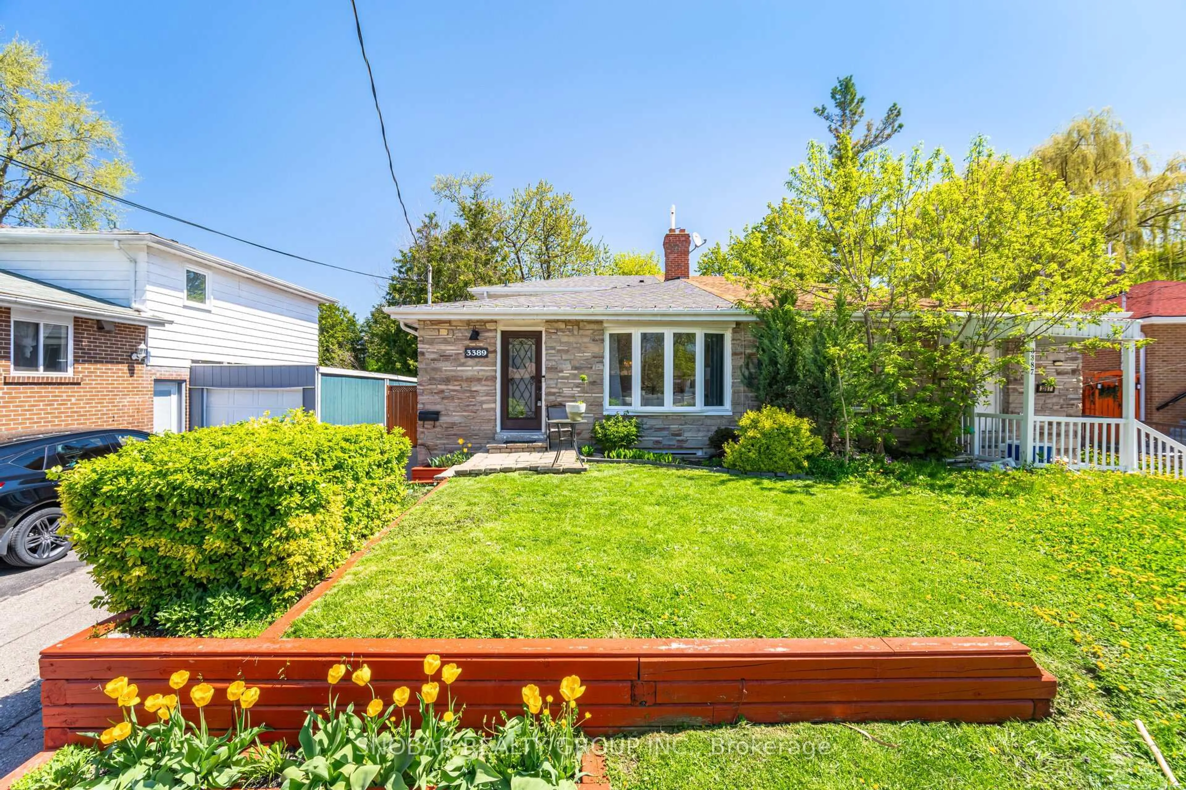 Unknown for 3389 Kelowna Crt, Mississauga Ontario L5C 2E5