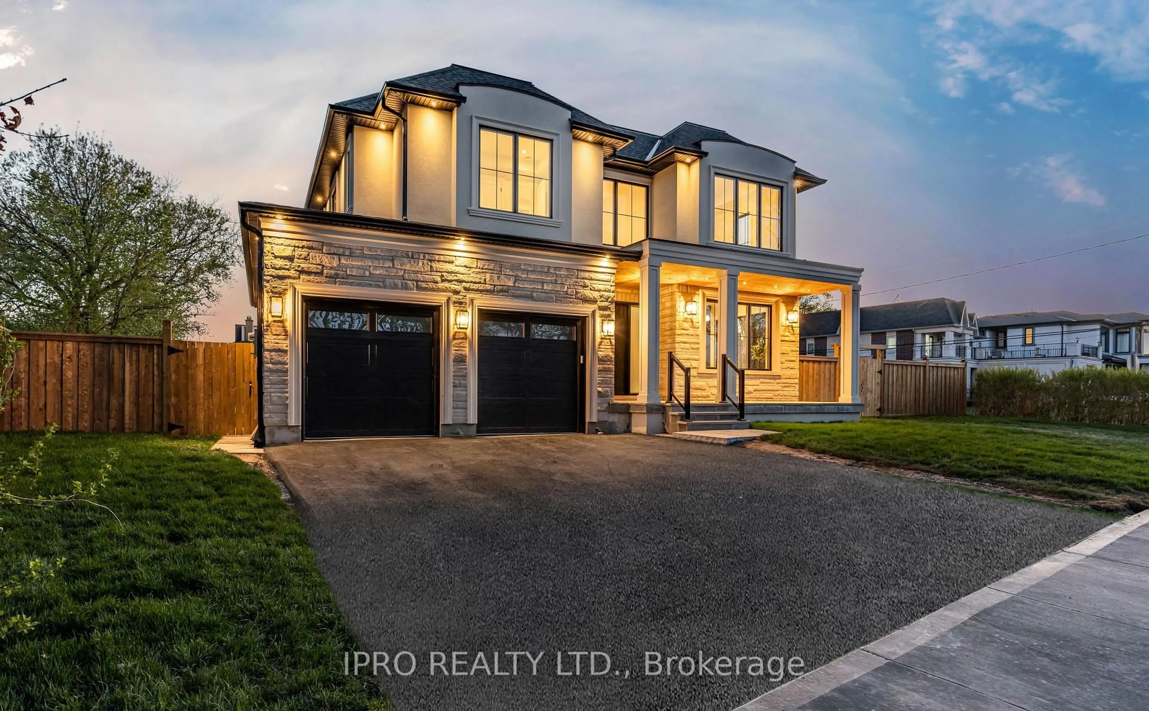 Home with brick exterior material, street for 328 Ashbury Rd, Oakville Ontario L6K 2M4