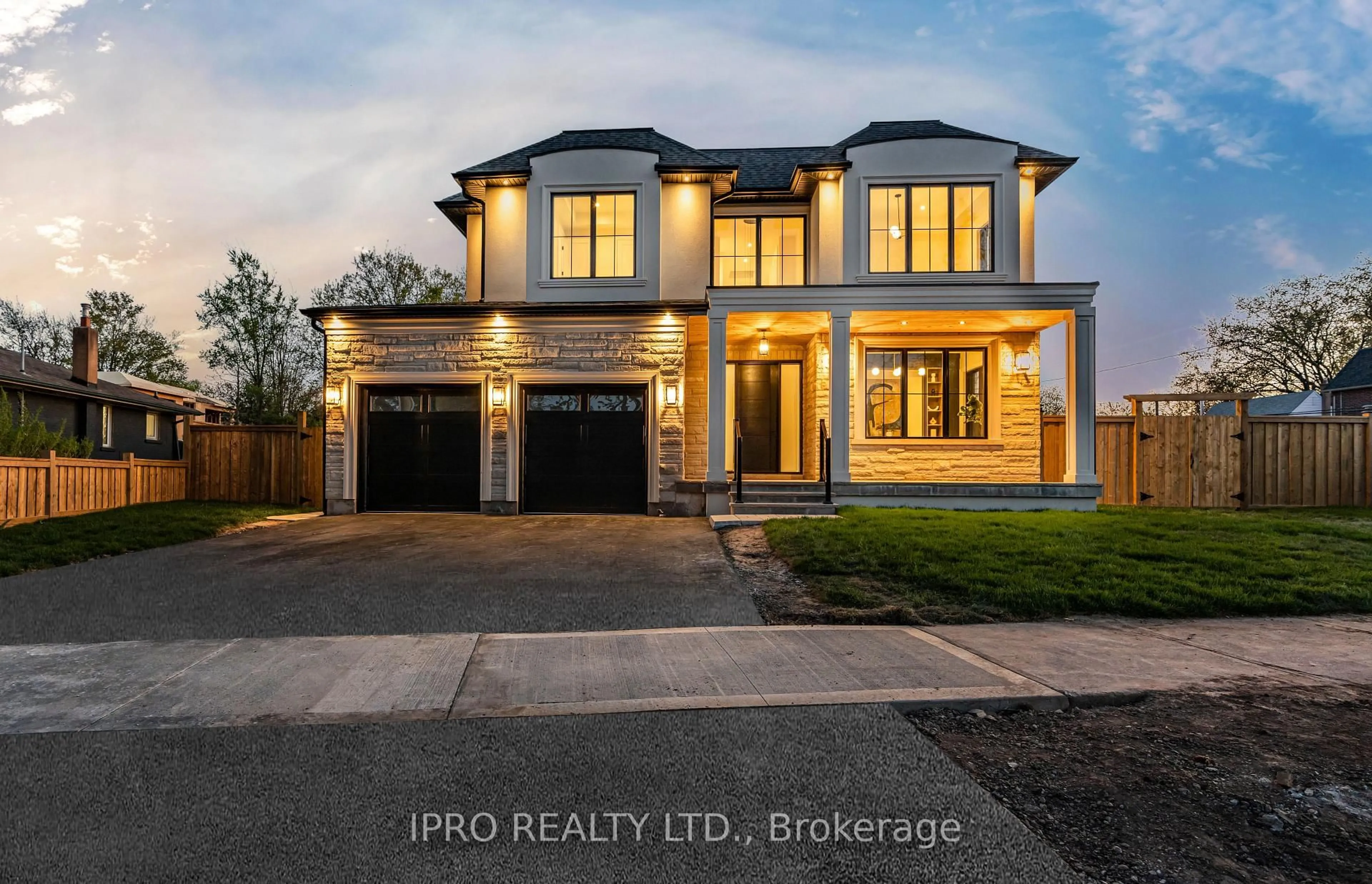 Home with brick exterior material, street for 328 Ashbury Rd, Oakville Ontario L6K 2M4