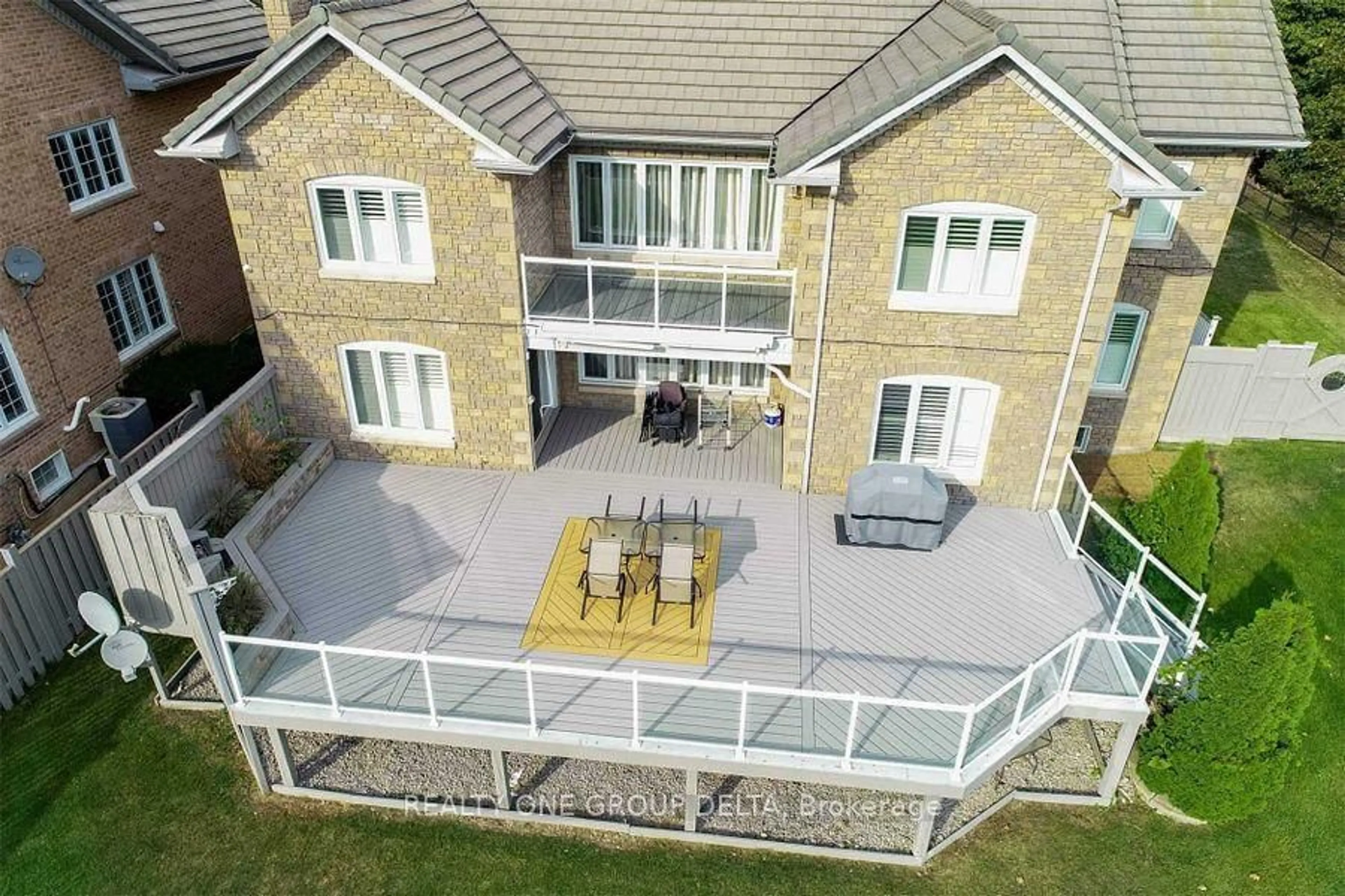 Patio, unknown for 1918 Royal Credit Blvd, Mississauga Ontario L5M 4Y1