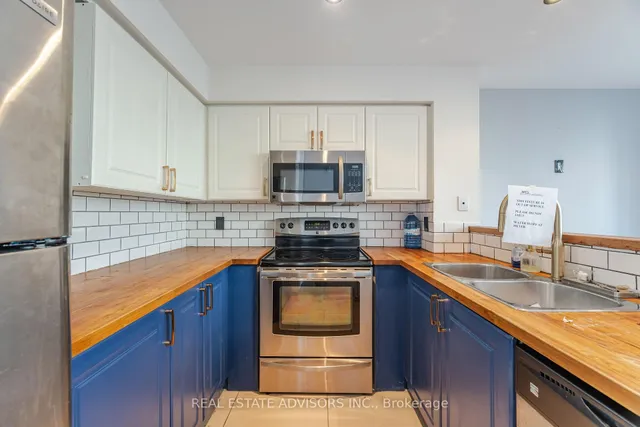 Additional property image - 300 Manitoba St Unit 102