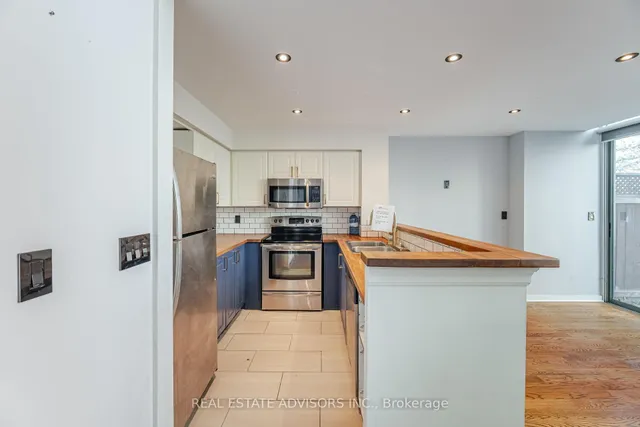 Additional property image - 300 Manitoba St Unit 102