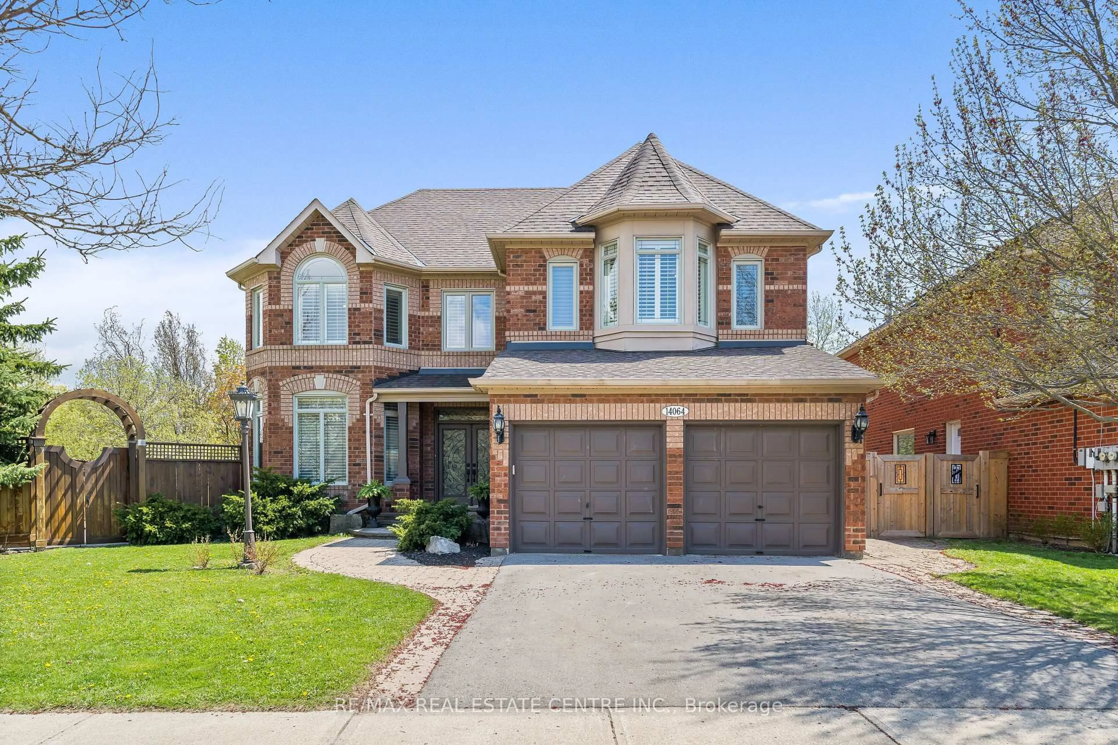 Home with brick exterior material, street for 14064 Argyll Rd, Halton Hills Ontario L7G 5T7