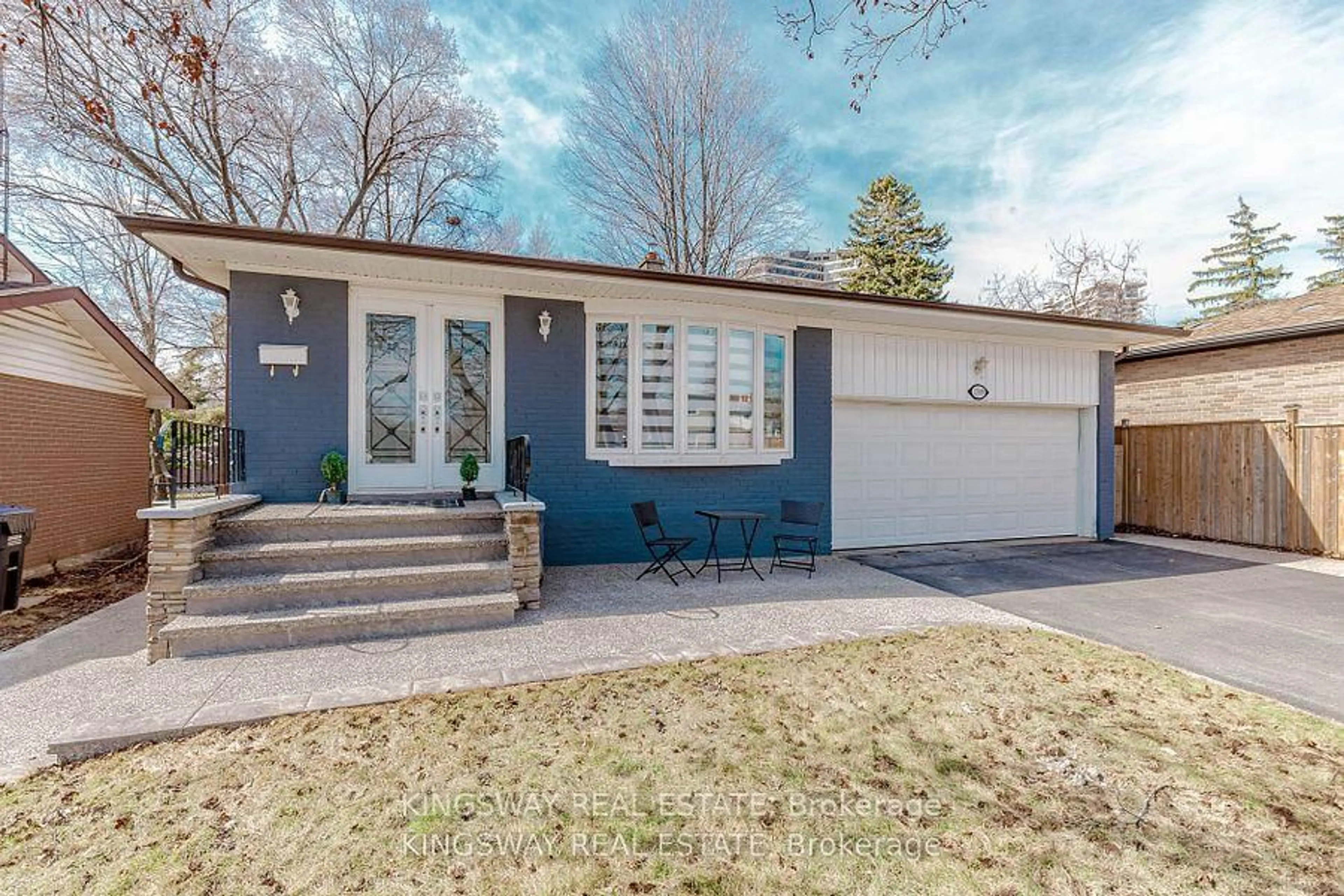 Unknown for 1395 Tyneburn Cres, Mississauga Ontario L4X 1P6