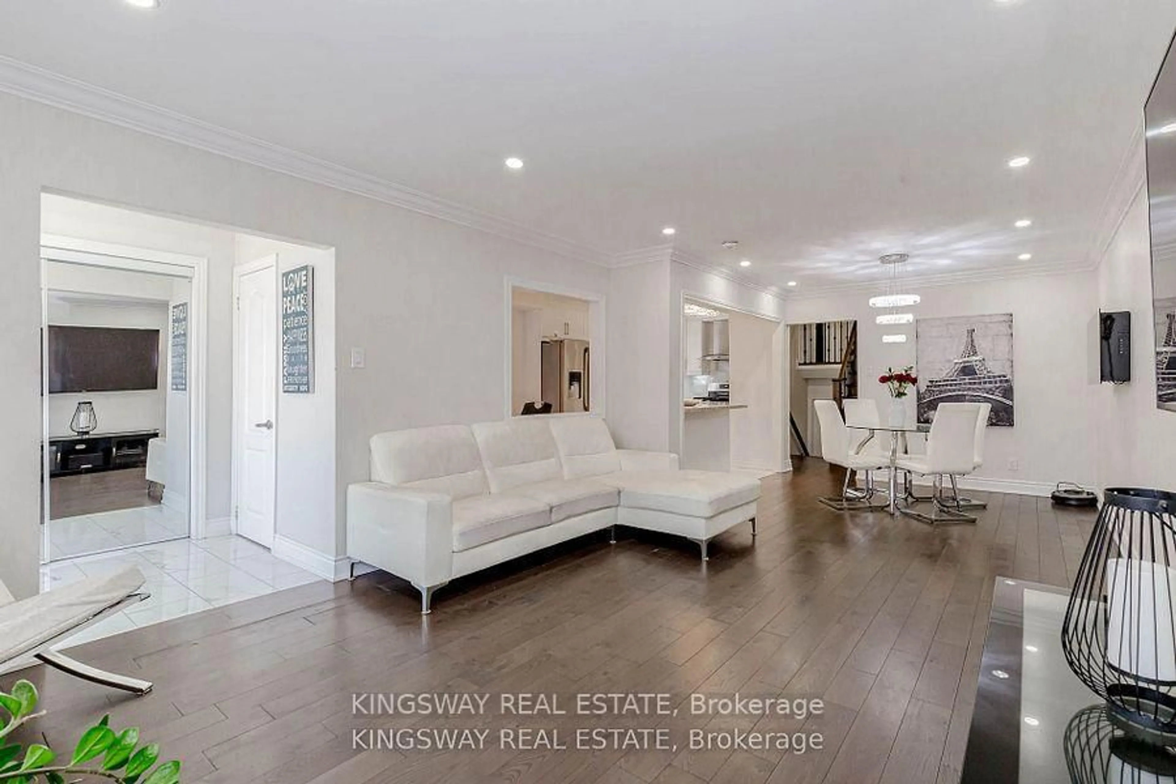 Unknown for 1395 Tyneburn Cres, Mississauga Ontario L4X 1P6