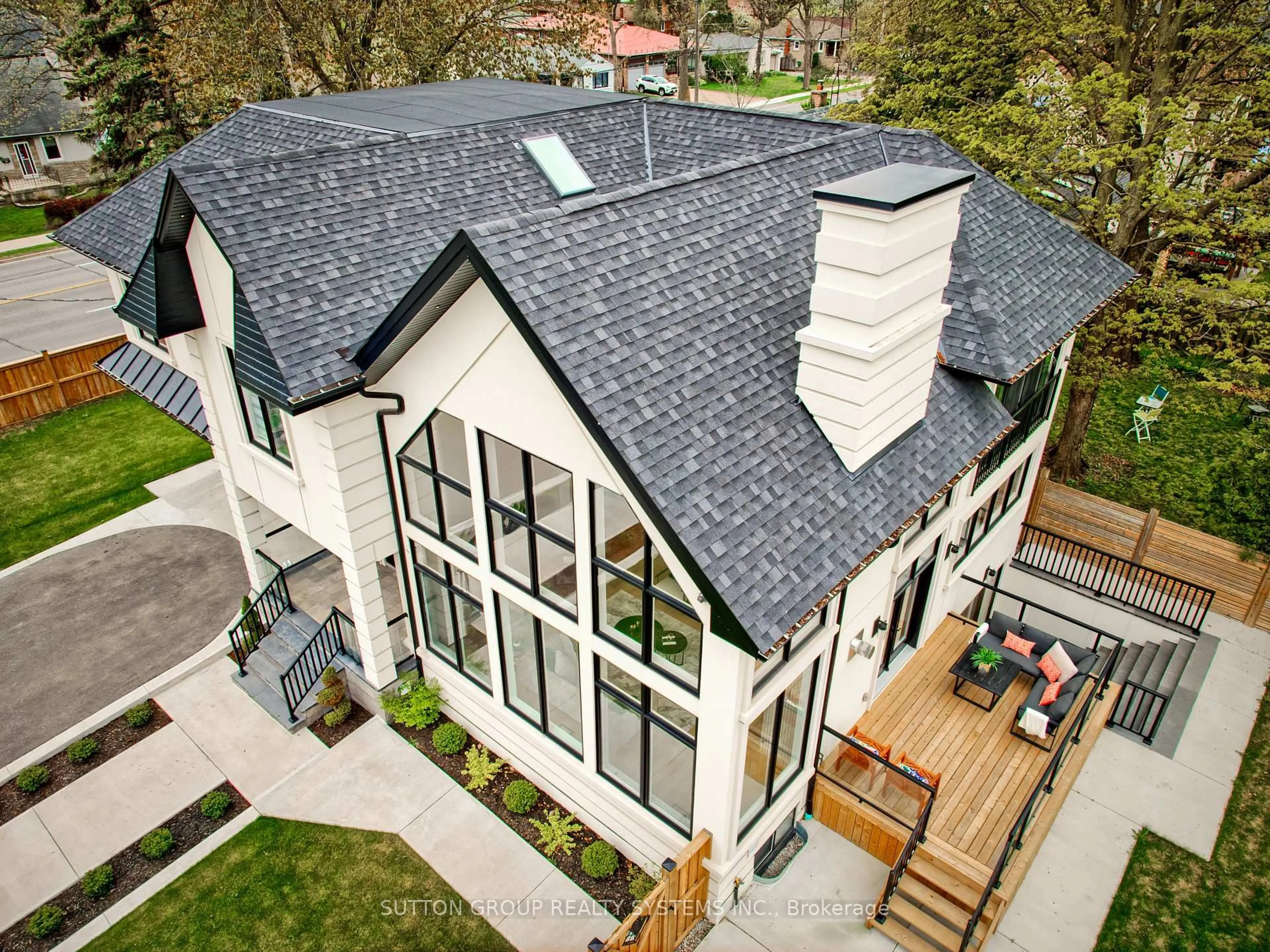 Home with vinyl exterior material, unknown for 214 Shaver Ave, Toronto Ontario M9B 4P3