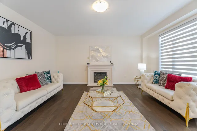 Additional property image - 1 Moorcroft Pl