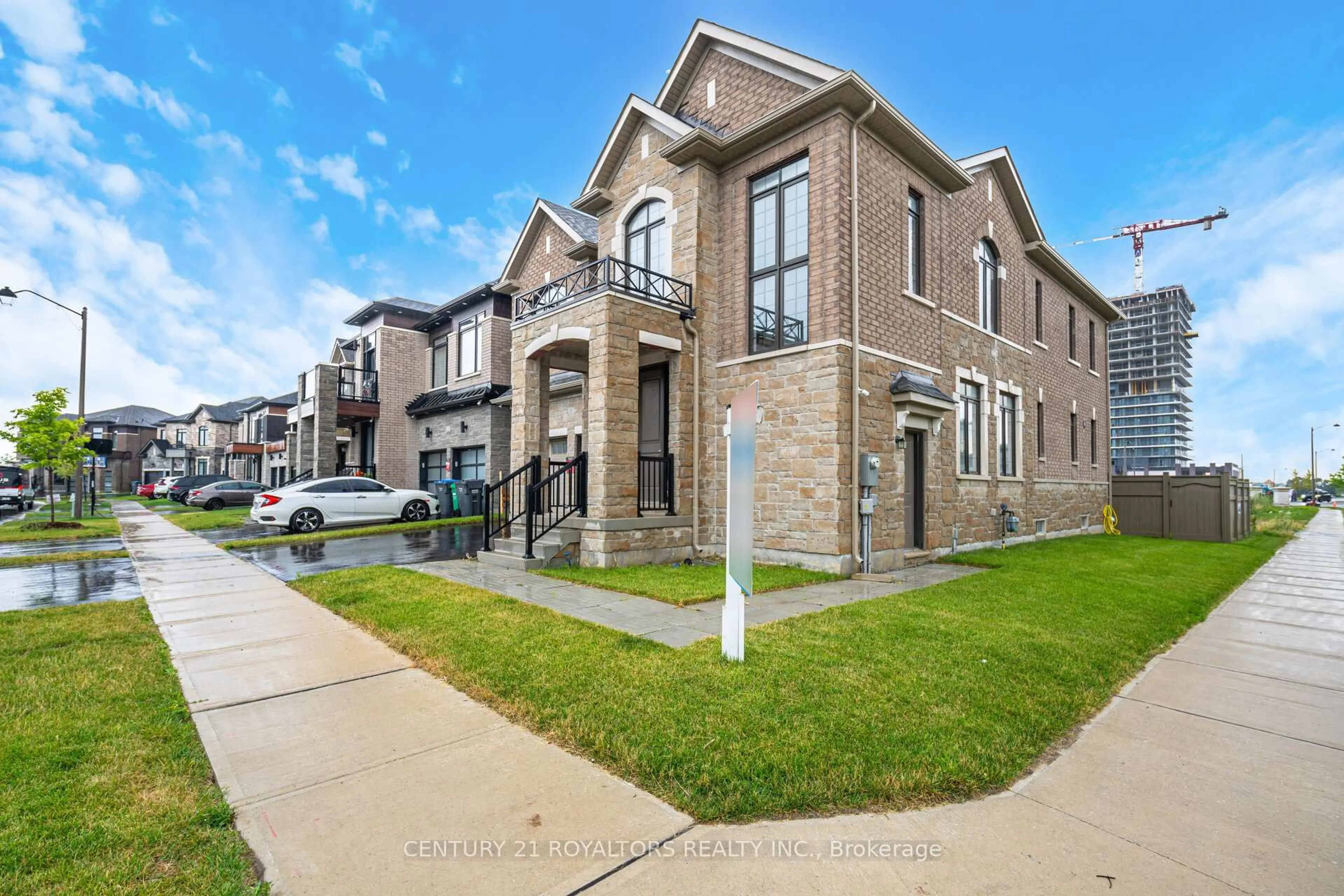 Home with brick exterior material, street for 1 Moorcroft Pl, Brampton Ontario L6P 4P8