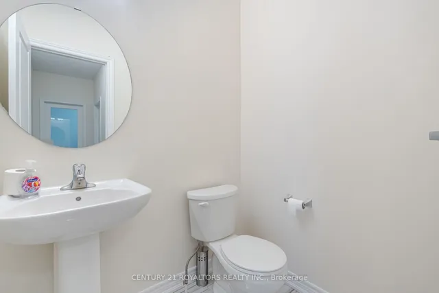 Additional property image - 1 Moorcroft Pl