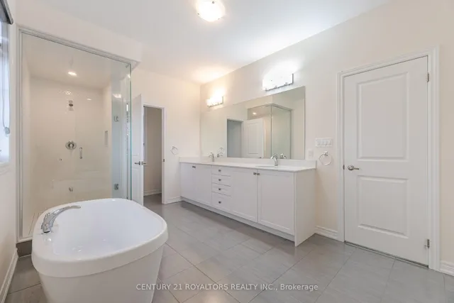 Additional property image - 1 Moorcroft Pl