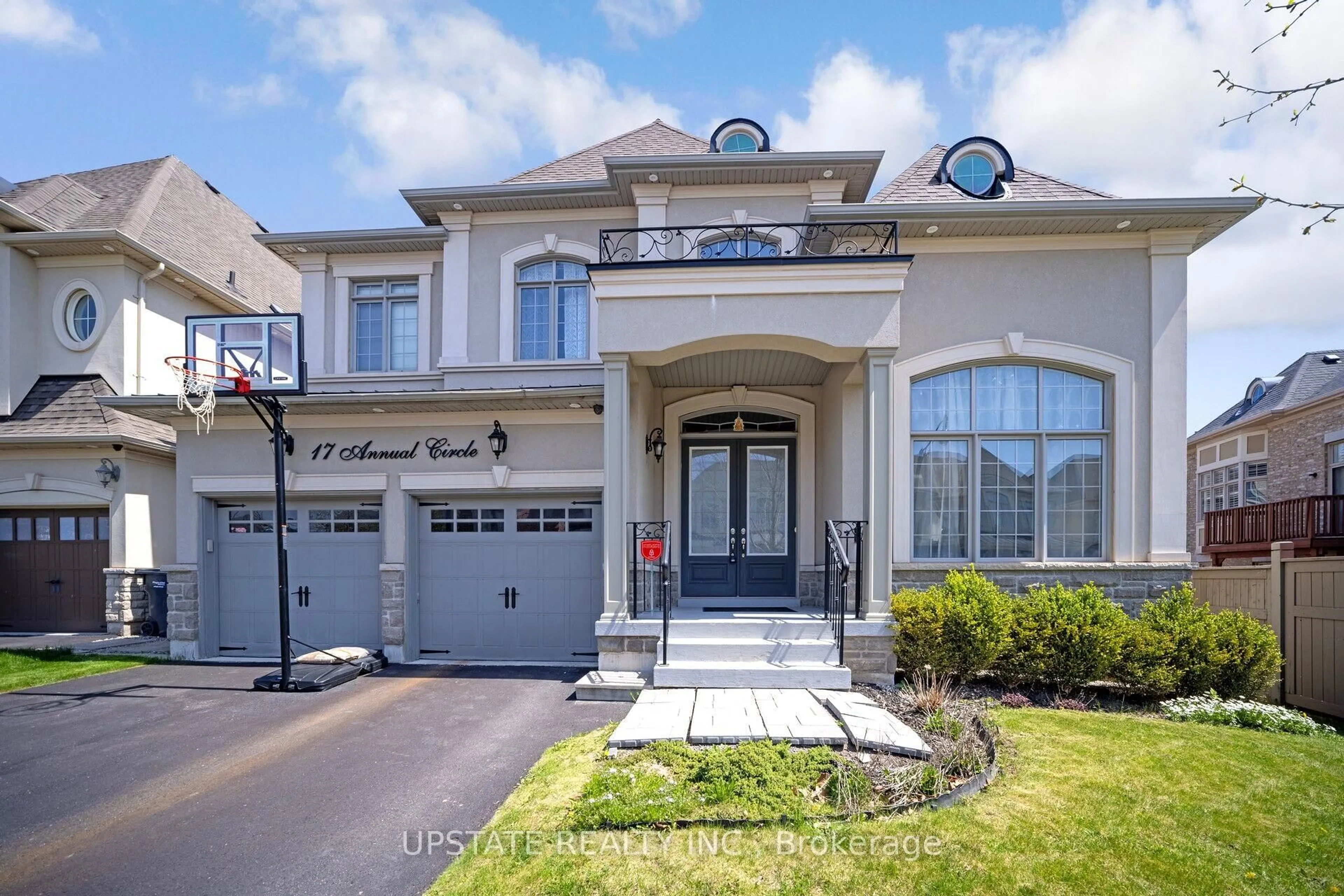 Home with vinyl exterior material, street for 17 Annual Circ, Brampton Ontario L6X 2M2