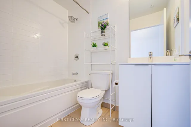 Additional property image - 20 Shore Breeze Dr Unit 1710