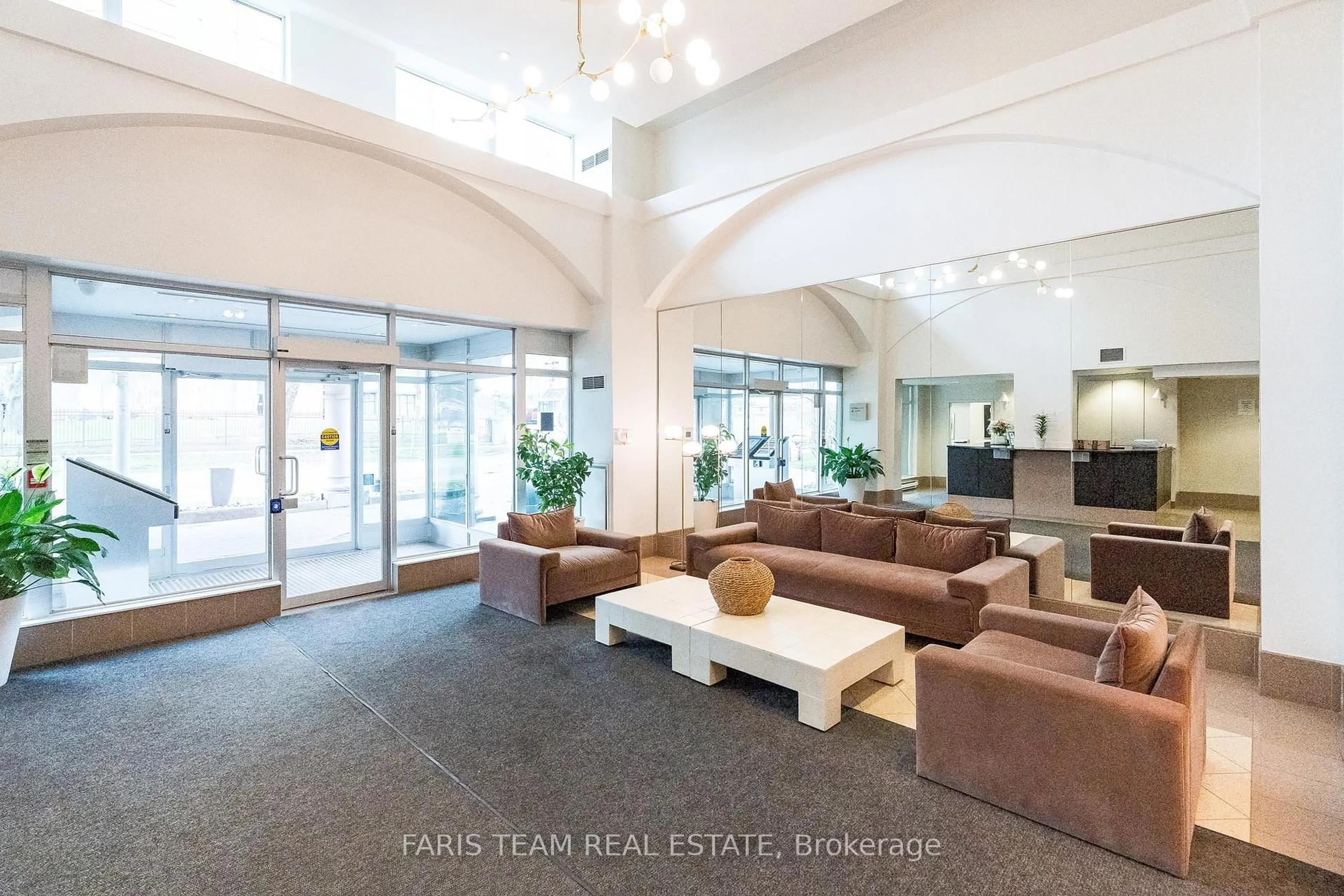 Unknown for 88 Palace Pier Crt #806, Toronto Ontario M8V 4C2