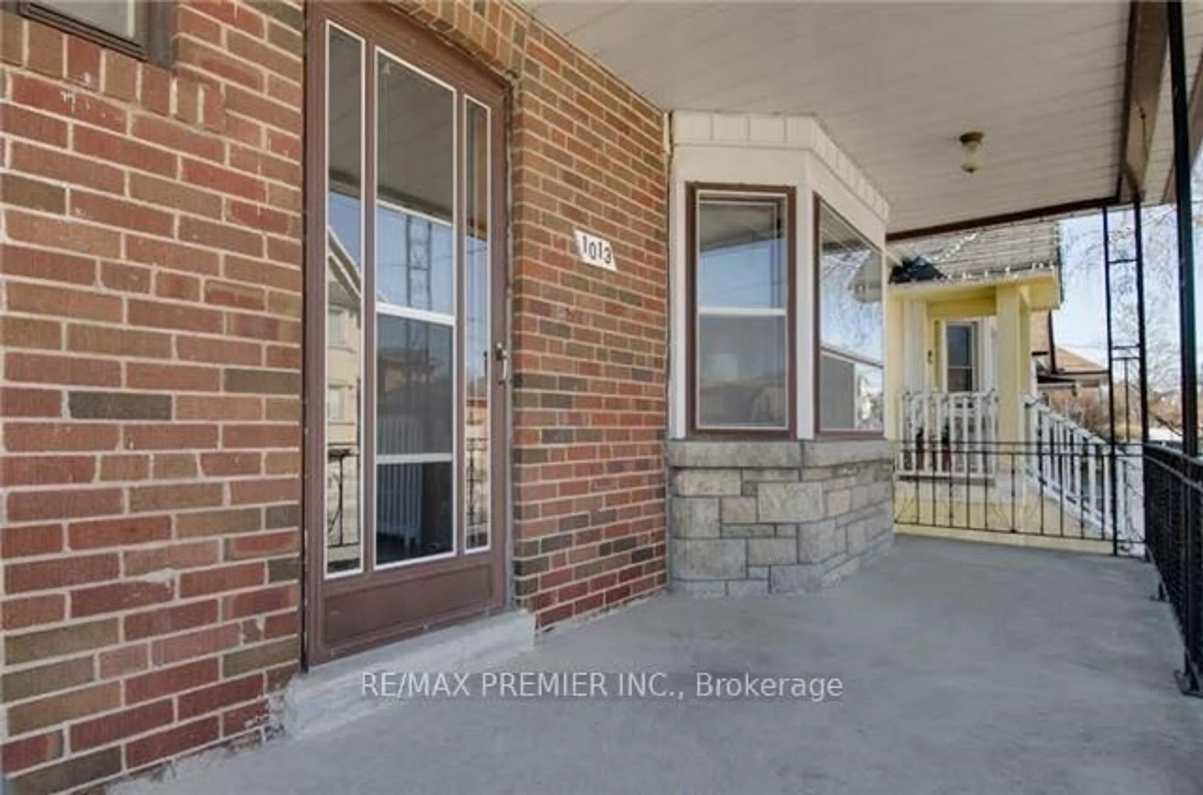 Unknown for 1013 Briar Hill Ave, Toronto Ontario M6B 1M6