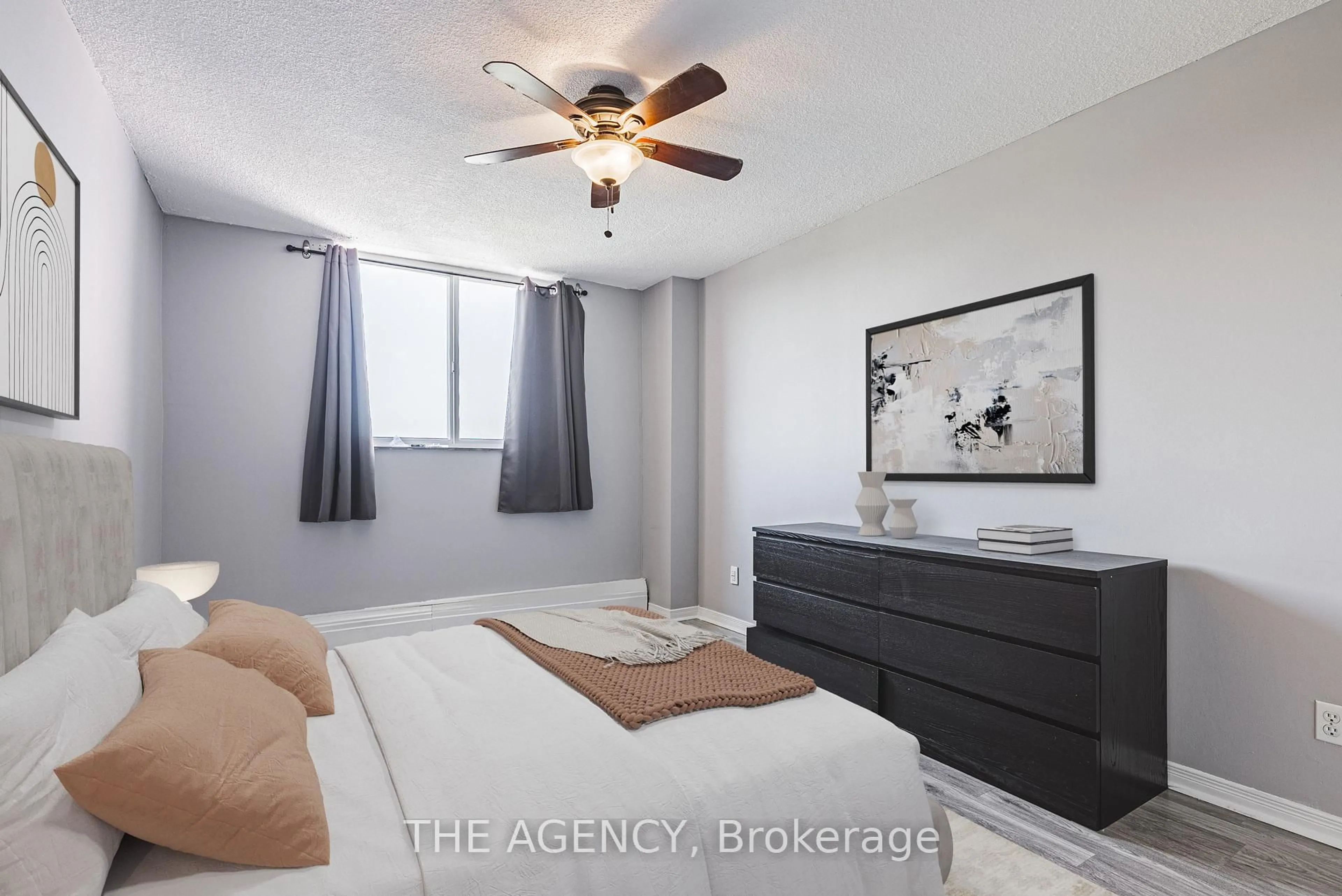 A pic of a room for 975 Warwick Crt #1410, Burlington Ontario L7T 3Z7