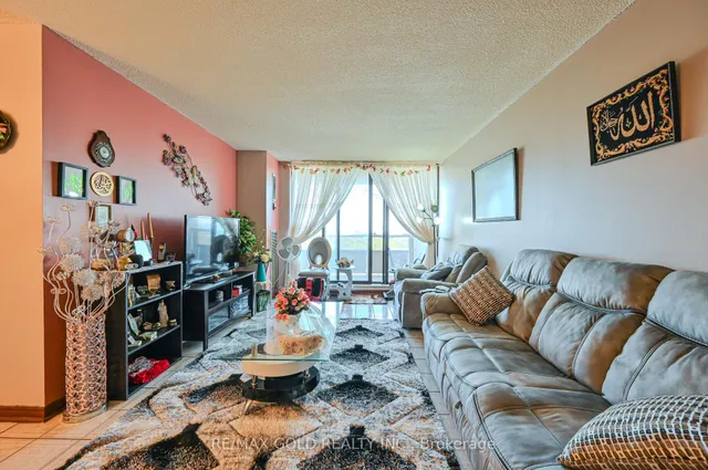 Additional property image - 4 Kings Cross Rd Unit 1807