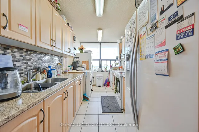 Additional property image - 4 Kings Cross Rd Unit 1807