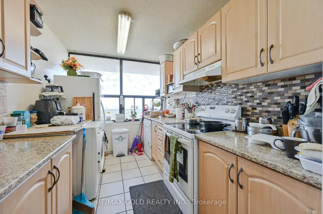 Additional property image - 4 Kings Cross Rd Unit 1807