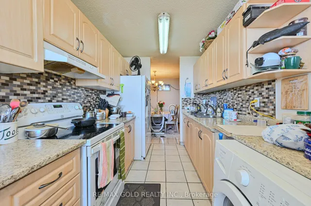 Additional property image - 4 Kings Cross Rd Unit 1807