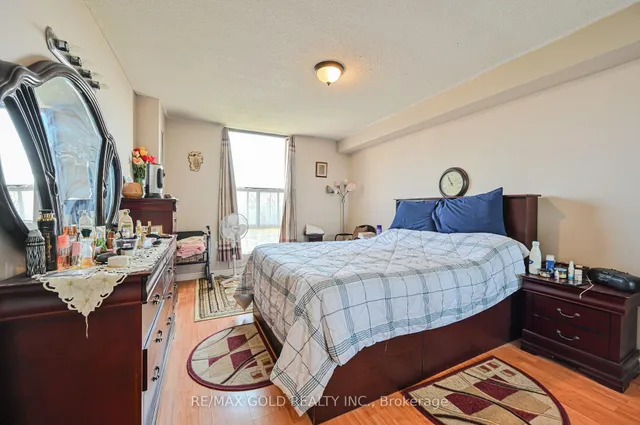 Additional property image - 4 Kings Cross Rd Unit 1807