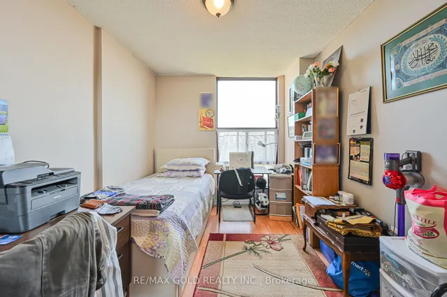 Additional property image - 4 Kings Cross Rd Unit 1807
