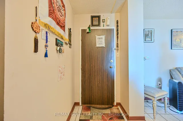 Additional property image - 4 Kings Cross Rd Unit 1807