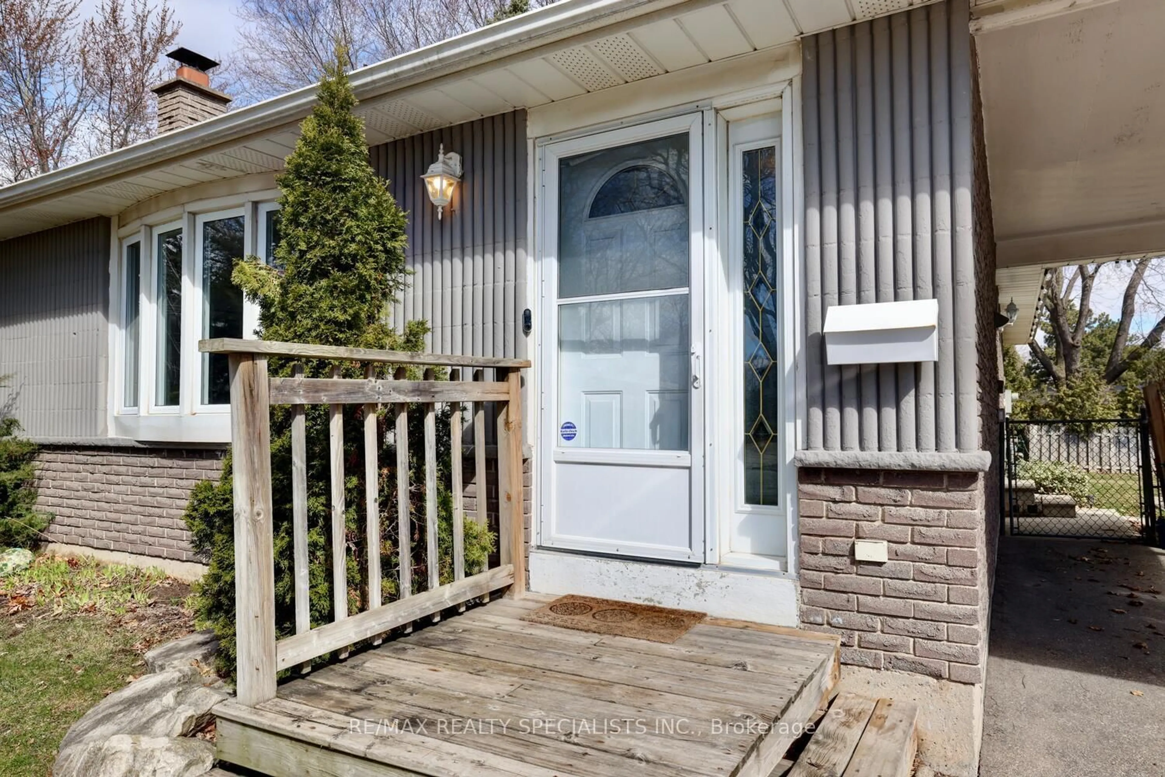 Unknown for 2577 Merrington Cres, Mississauga Ontario L5K 2B8