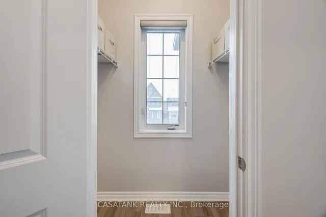 Additional property image - 359 North Park Blvd