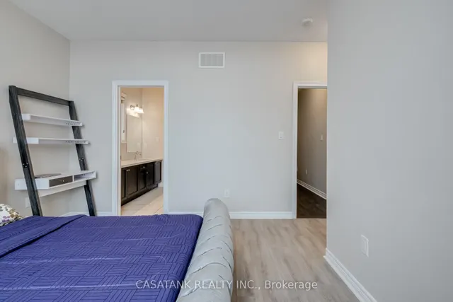 Additional property image - 359 North Park Blvd