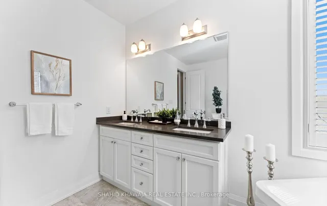 Additional property image - 1355 Basswood Cres