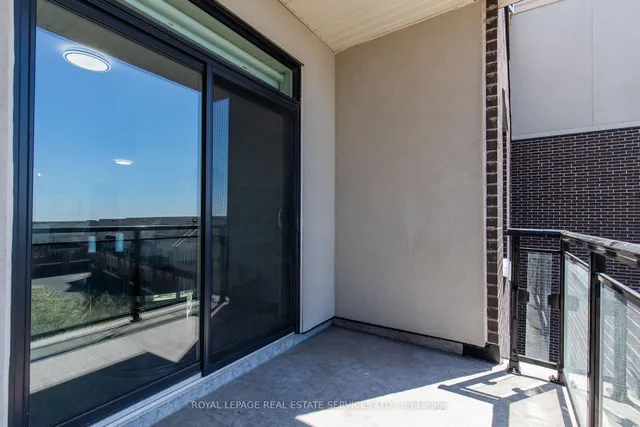 Additional property image - 150 Oak Park Blvd Unit 422