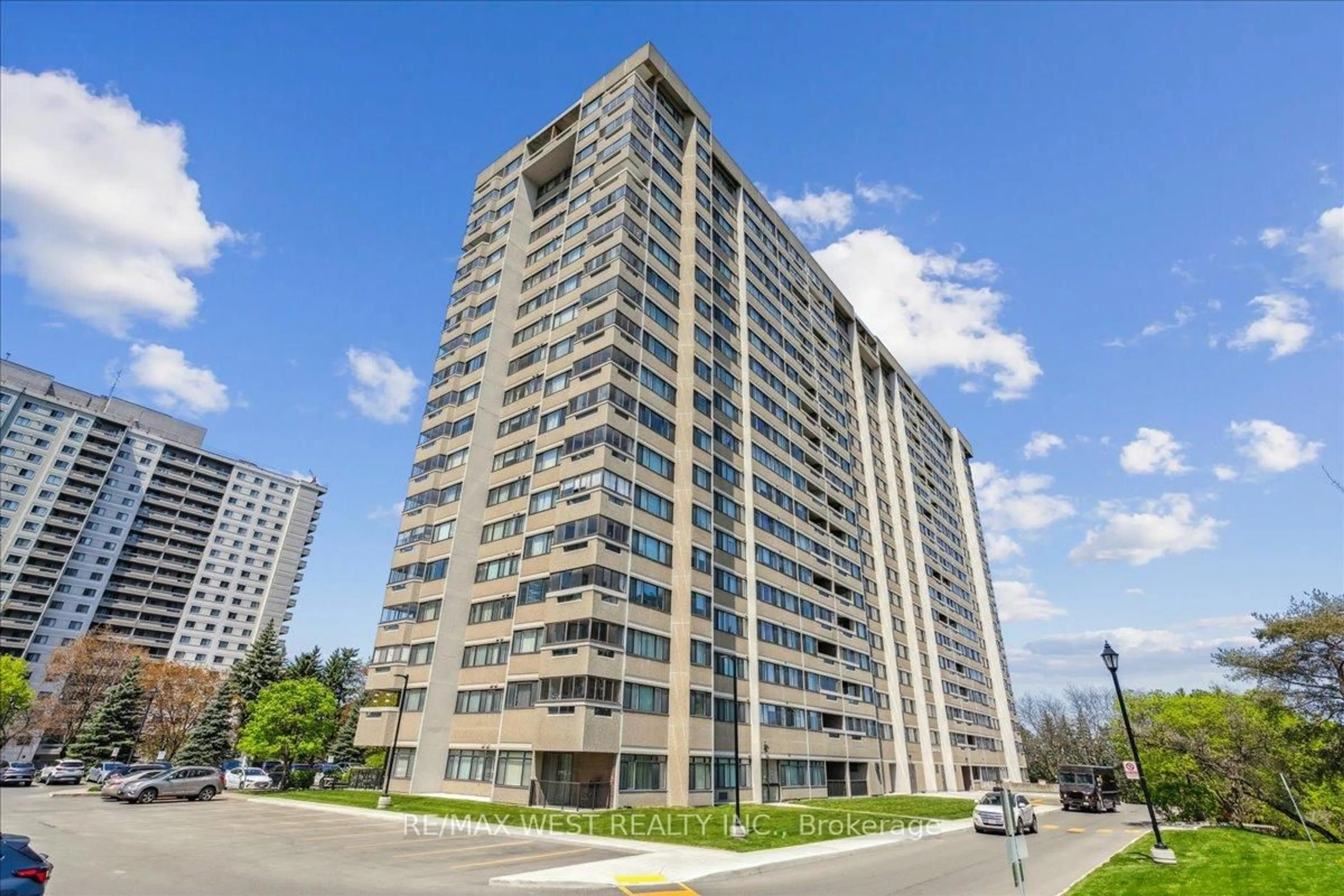 Unknown for 50 Elm Dr #1509, Mississauga Ontario L5A 3X2