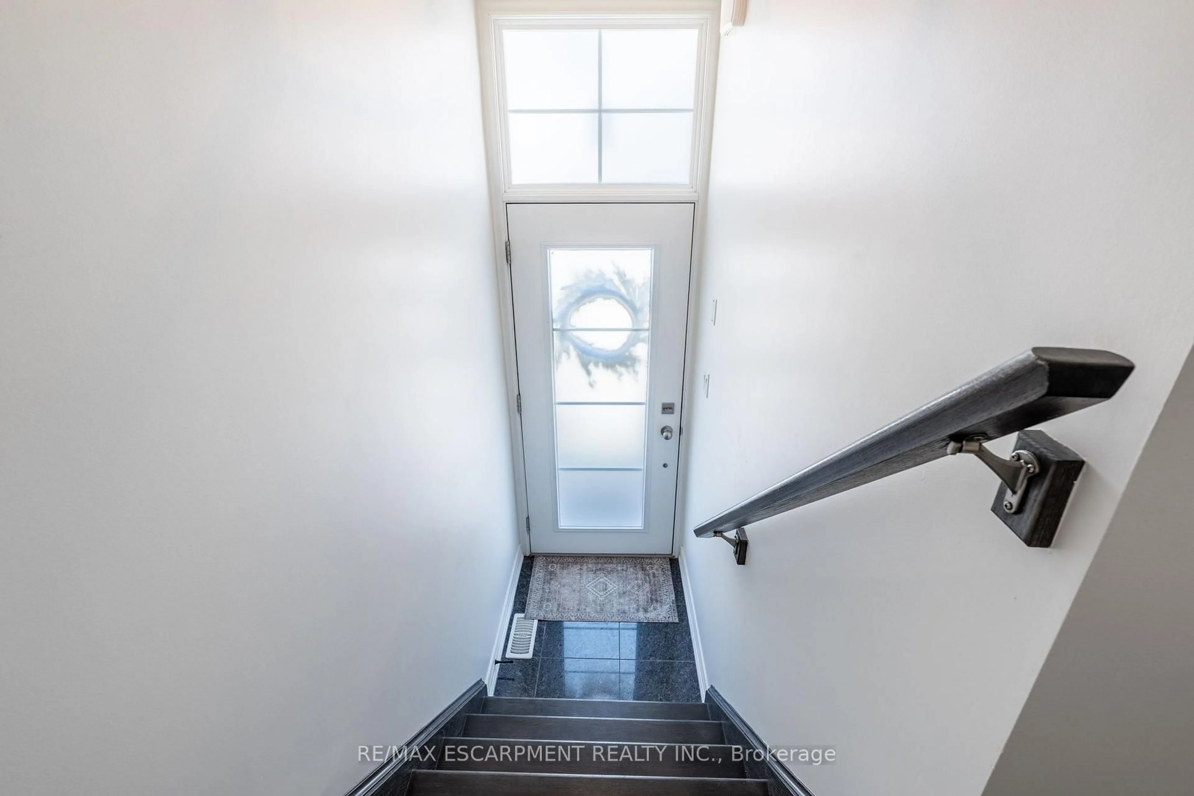 Unknown for 181 Plains Rd #20, Burlington Ontario L7T 0B1