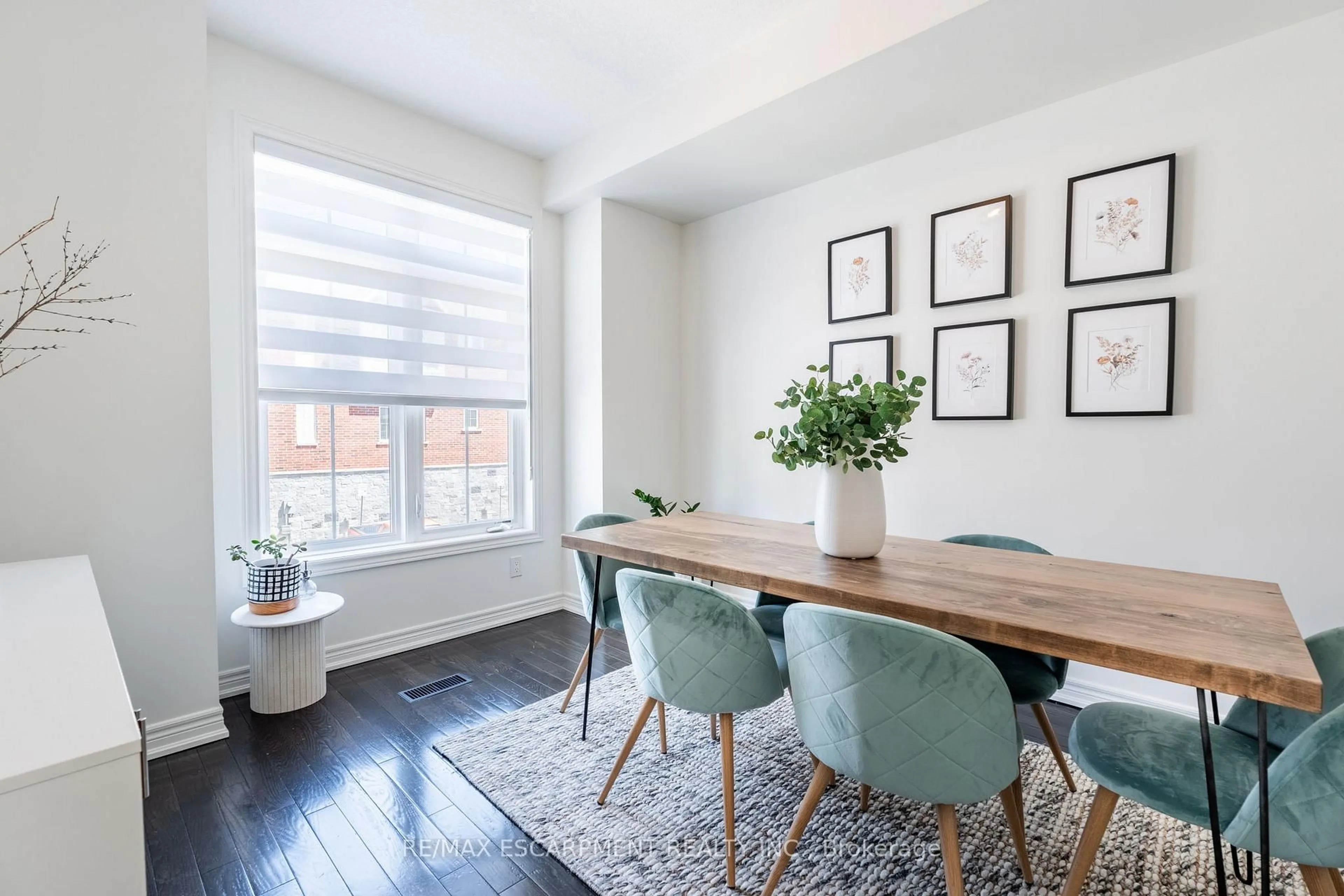 Dining room, wood/laminate floor for 181 Plains Rd #20, Burlington Ontario L7T 0B1
