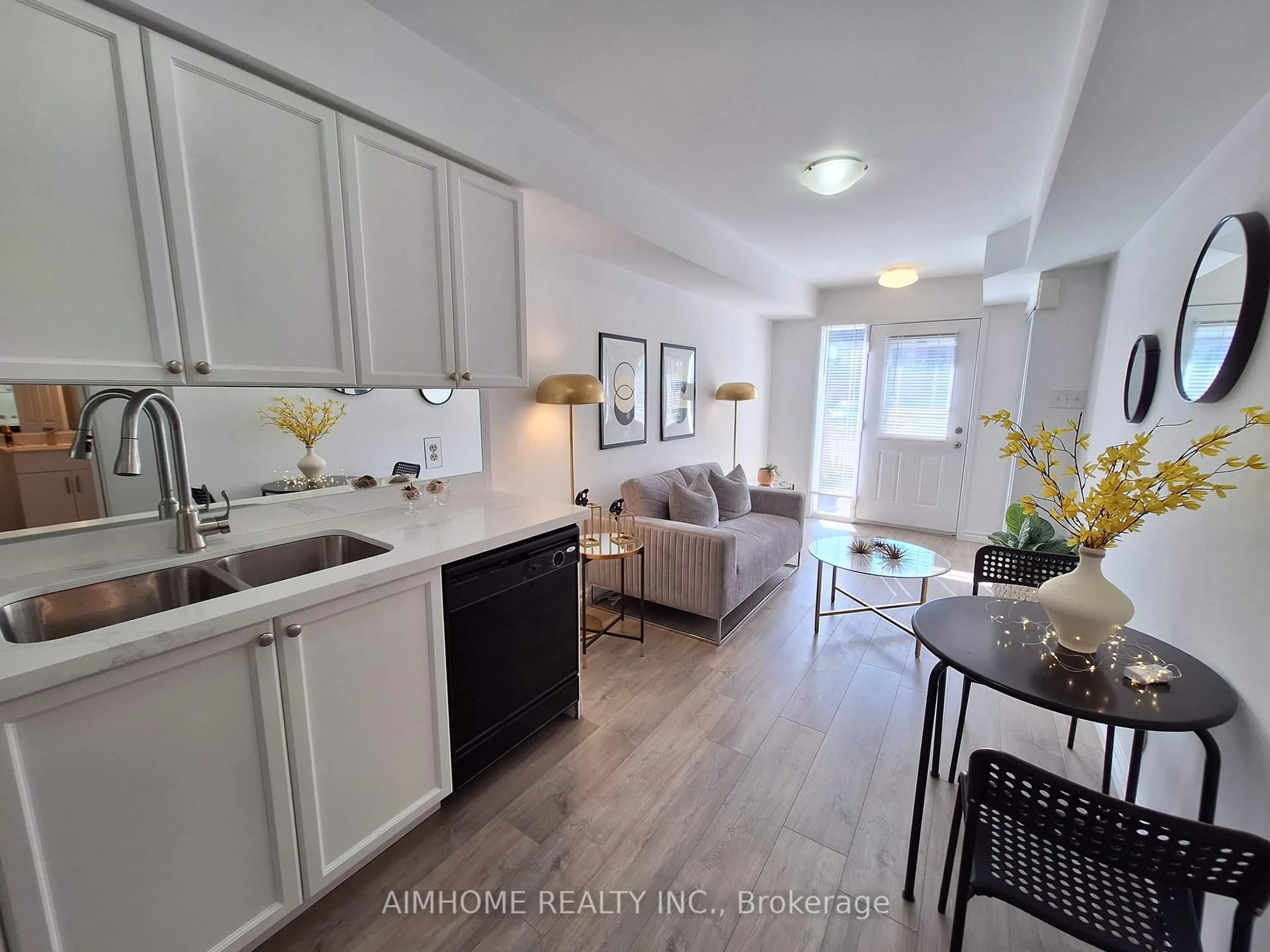 Open concept kitchen, unknown for 4975 Southampton Dr #318, Mississauga Ontario L5M 8E6