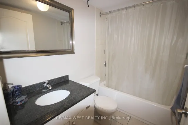 Additional property image - 7405 Goreway Dr Unit 202