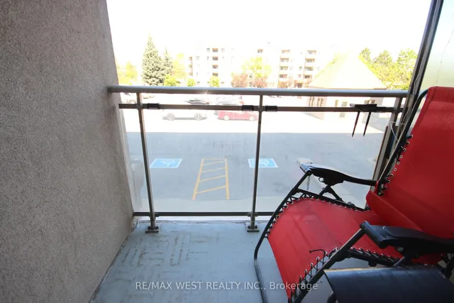 Additional property image - 7405 Goreway Dr Unit 202