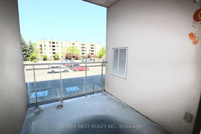Additional property image - 7405 Goreway Dr Unit 202