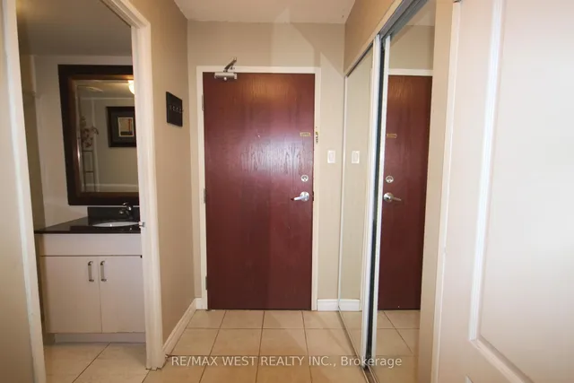 Additional property image - 7405 Goreway Dr Unit 202