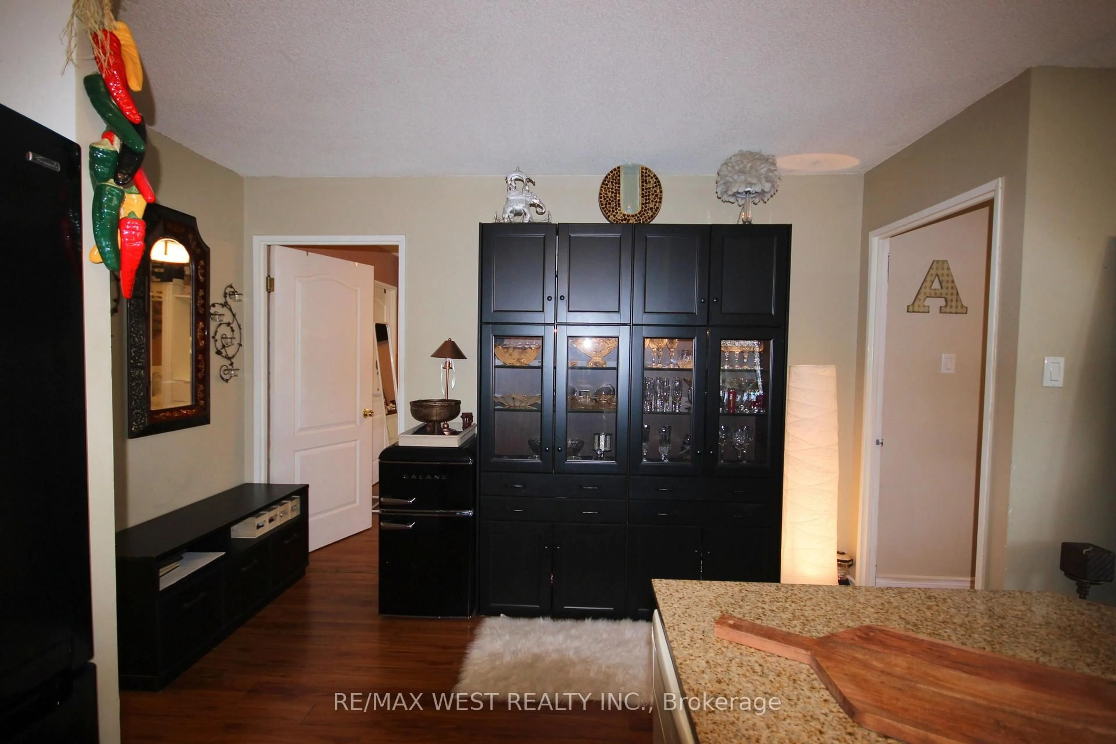 Unknown for 7405 Goreway Dr #202, Mississauga Ontario L4T 0A3